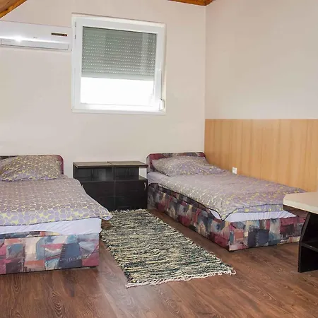 24 Holiday home *